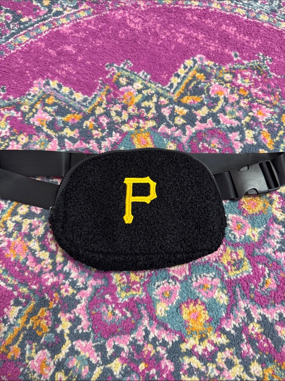 Pirates Black Sherpa Fanny Pack